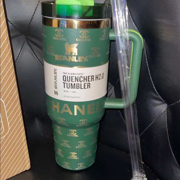 Stanley Green and Gold Tumbler with Handle - Picture 2 of 5